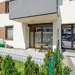 Apartament Jarzebinowy Z Ogrodkiem