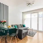 Apartament Jarzebinowy Z Ogrodkiem
